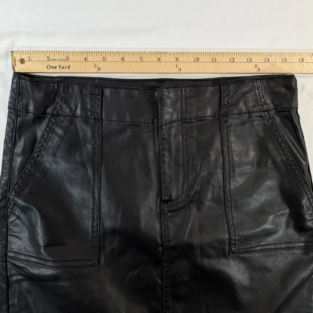 Kut from the Kloth Reese Skirt Black Coated Faux Leather Mini Skirt Size 8